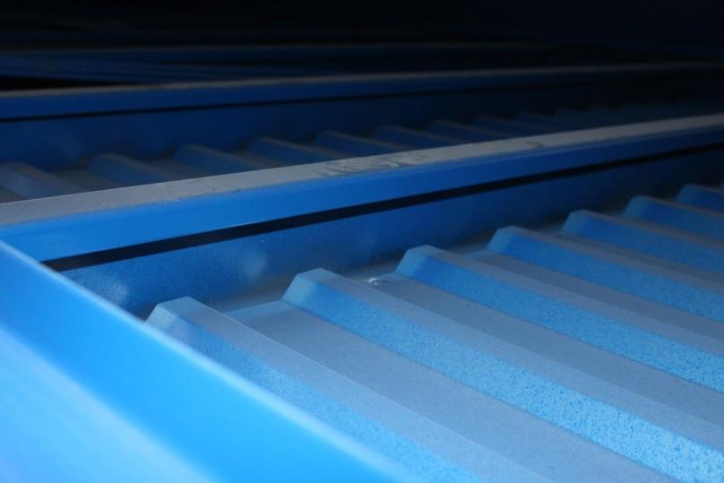 Все элементы поясов тщательно огрунтованы и окрашены, даже внутренние узлы, скрытые от глаз покупателя.