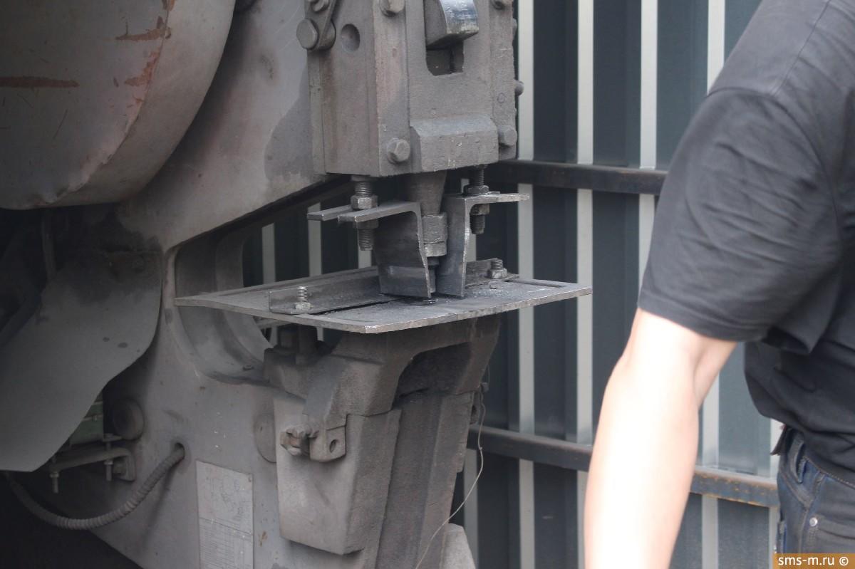 Так выглядит штамп для пробивки.