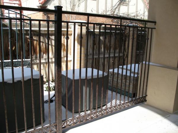 Фото Секции с простыми декоративными элементами