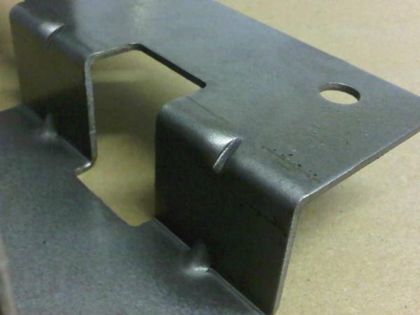 Фото Гнутая пластина