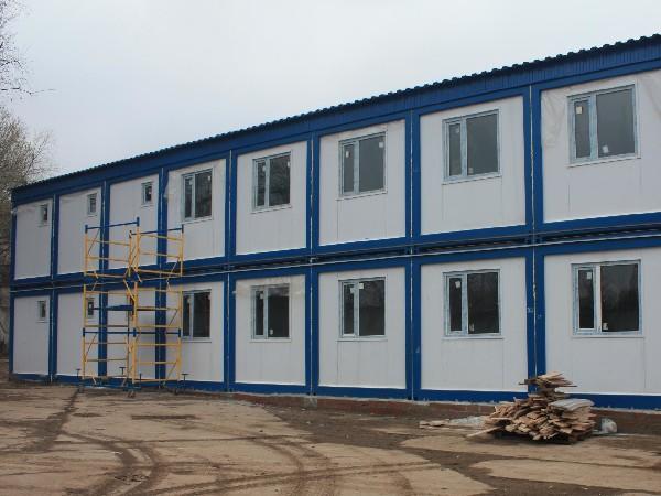 Фото А на другом краю здания - только кирпич