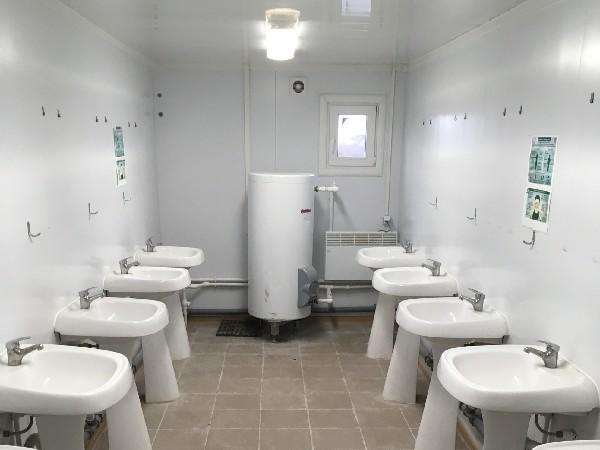 Фото Ванная комната с умывальниками