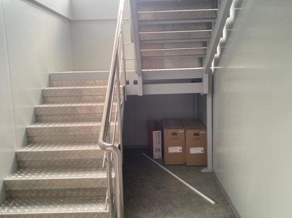 Фото Лестница из нержавеющей стали