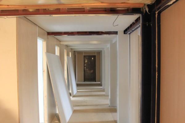 Фото Процесс внутренней отделки здания