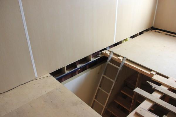 Фото Отделка лестничного проема